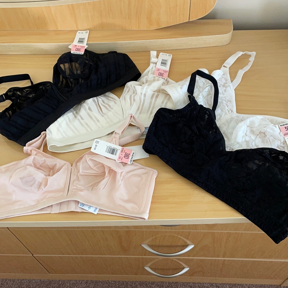 NWT Warner’s Bundle of 5 Wire Free 38D Bras